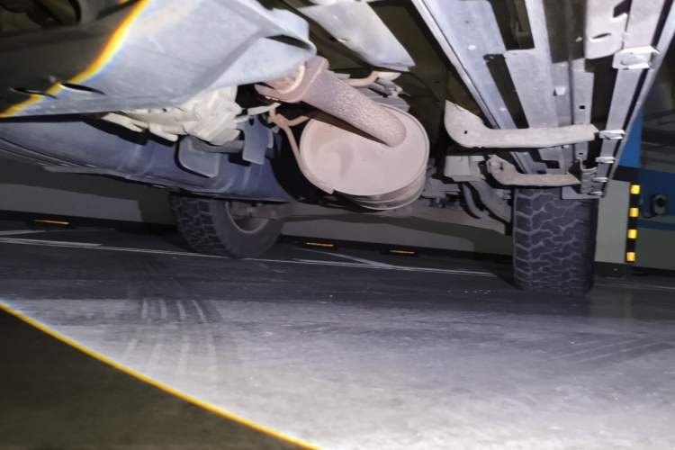 Used Mitsubishi Pajero  Chassis Front Left
