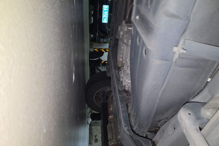 Used Mitsubishi Pajero  Chassis Front Right