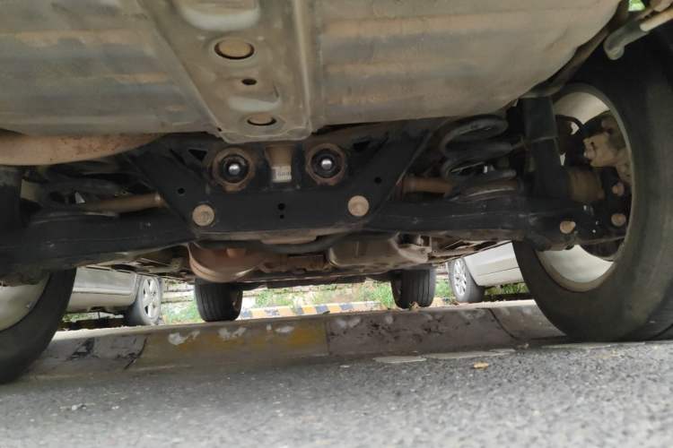 Used Mitsubishi Pajero  Chassis Rear