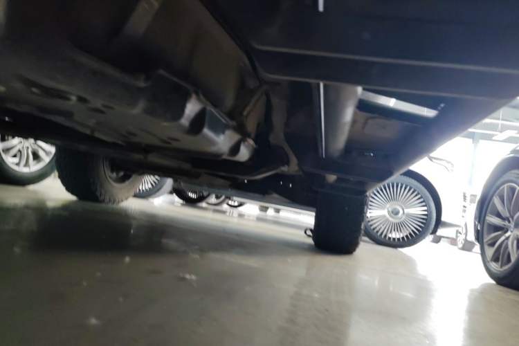 Used Mitsubishi Pajero  Chassis Rear Right