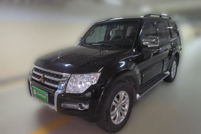 Used Mitsubishi Pajero 2018 Mitsubishi Pajero, 7-seater, automatic transmission, 3.8L, parallel import