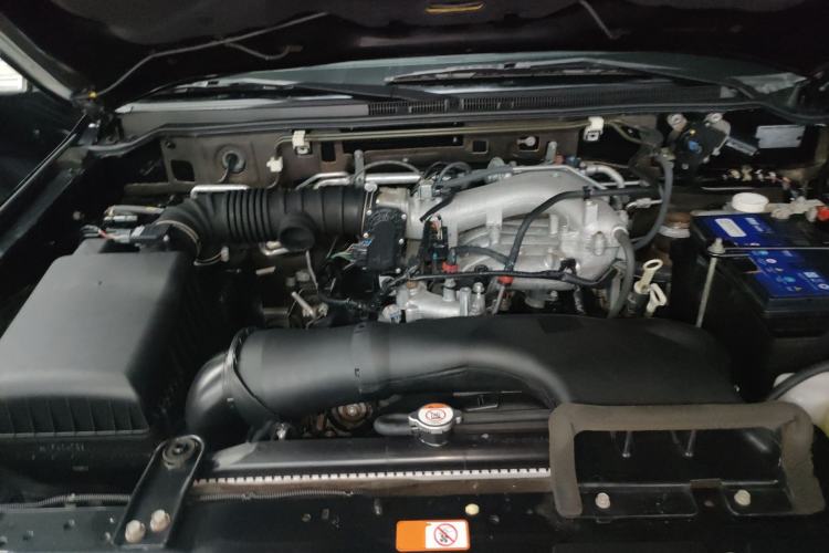 Used Mitsubishi Pajero 2018 3.0L Automatic Luxury Edition Engine Bay