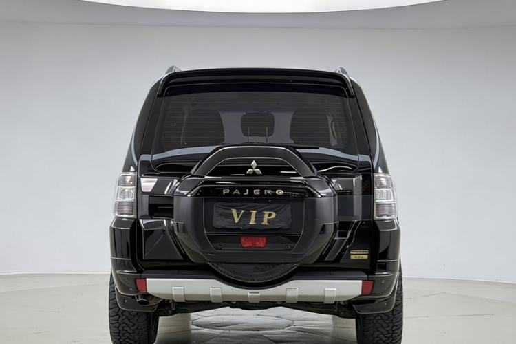 Used Mitsubishi Pajero 2018 V97 3.8L 5-Door GLS Sunroof – Middle East Exterior 1