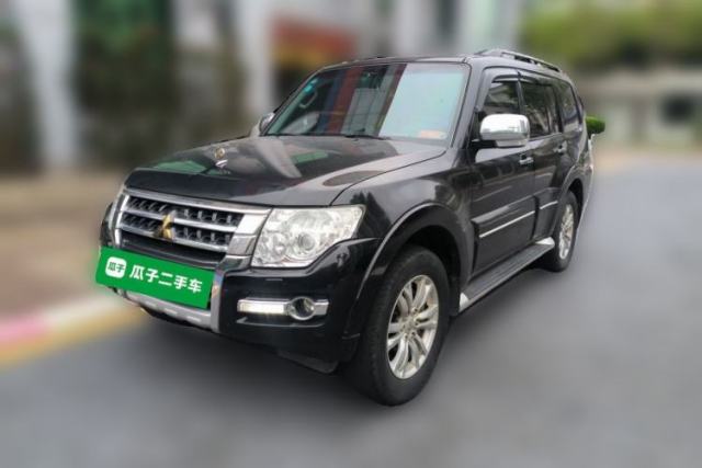 Used Mitsubishi Pajero 2018 V97 3.8L 5-Door GLS Sunroof Dual Differential – Middle East