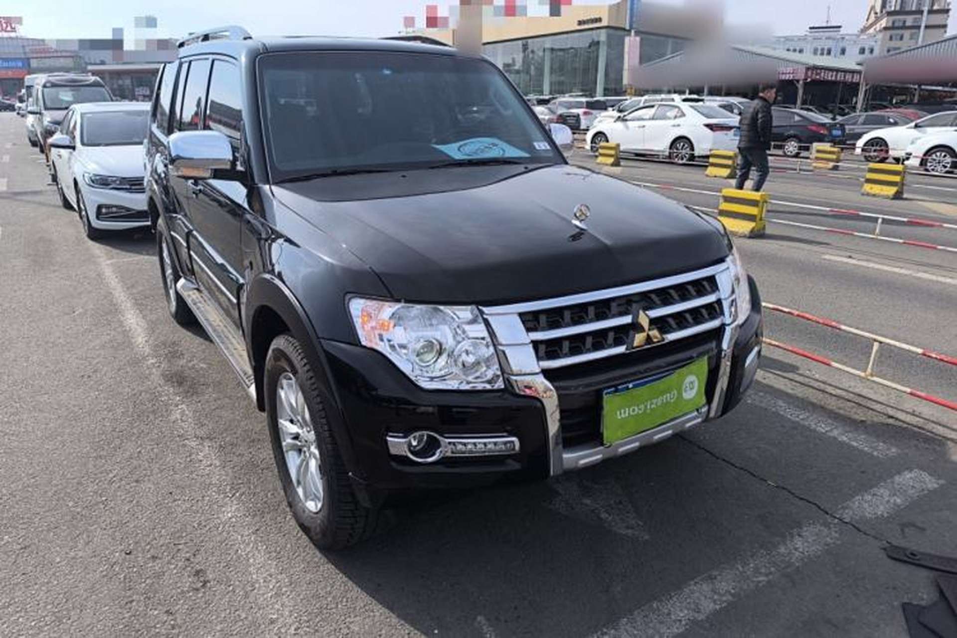 Used Mitsubishi Pajero 2018 V97 3.8L 5-Door GLS Sunroof Single-Difference Model – Middle East Front Right 45 Deg