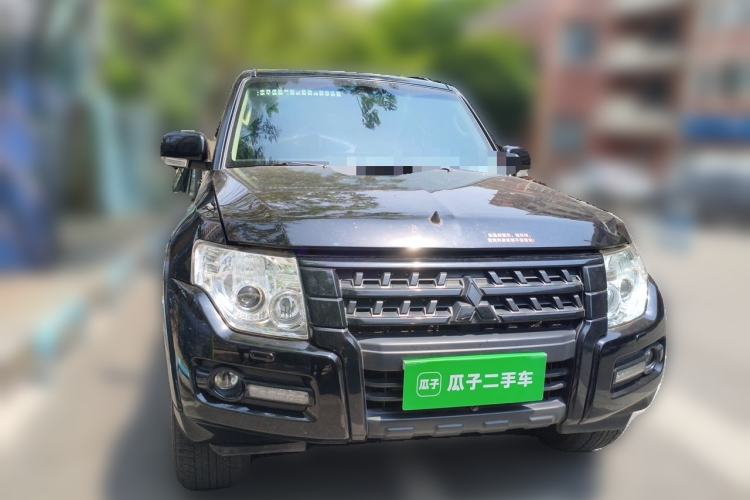 Used Mitsubishi Pajero 2018 3.0L Automatic Comfort Edition Front