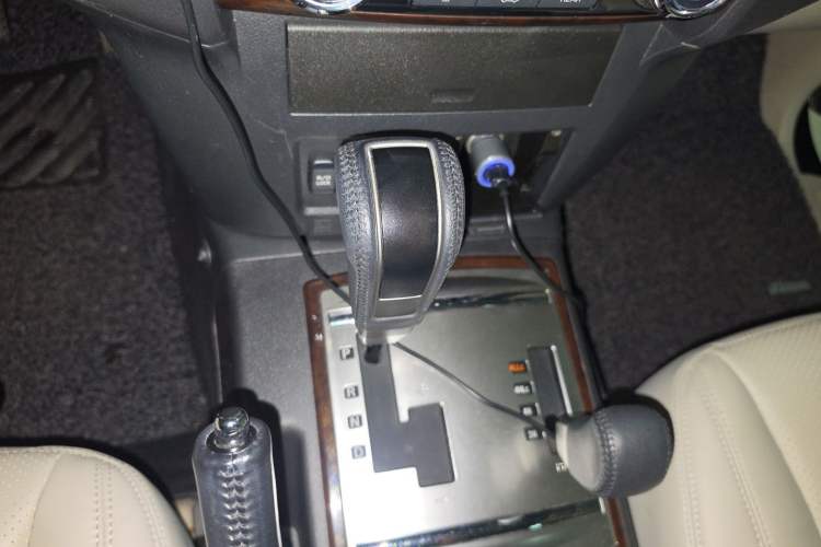 Used Mitsubishi Pajero  Gear Lever