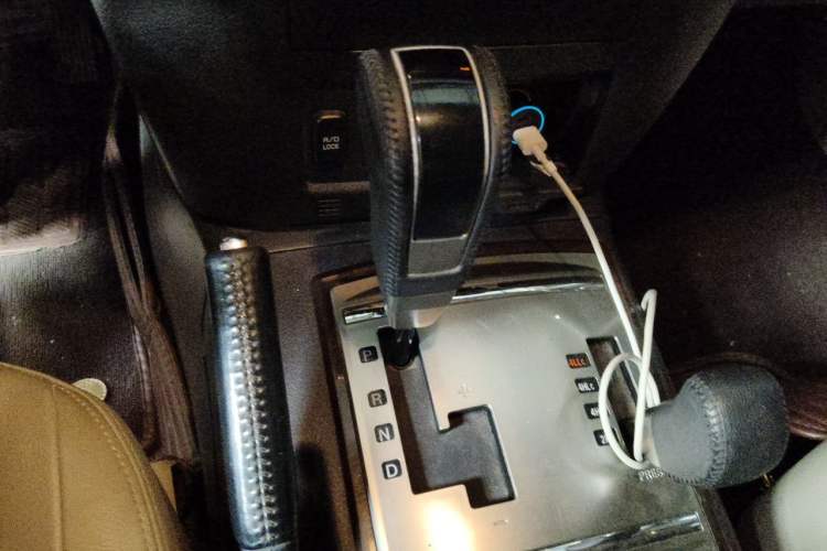 Used Mitsubishi Pajero  Gear Lever