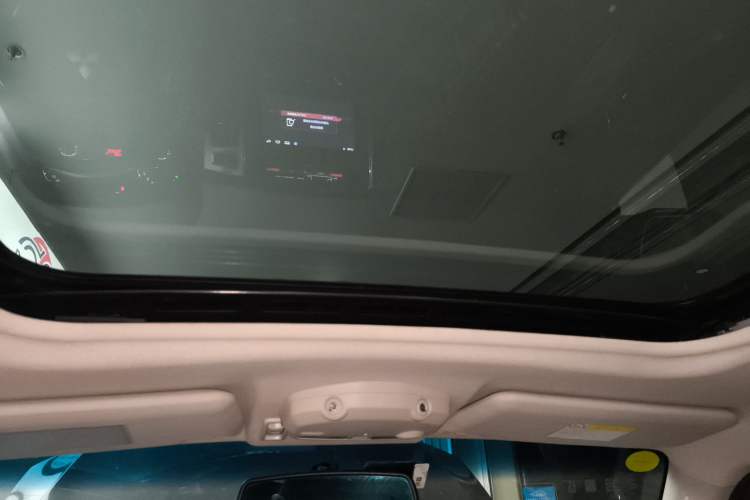 Used Mitsubishi Pajero 2018 3.0L Automatic Luxury Edition Headliner