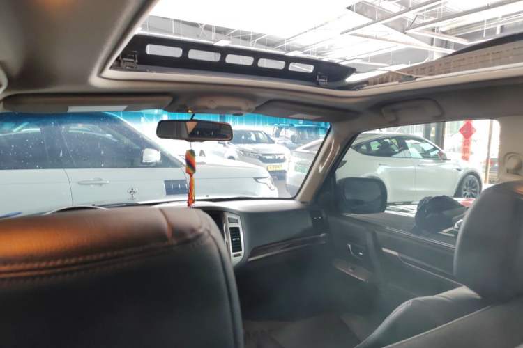 Used Mitsubishi Pajero  Headliner