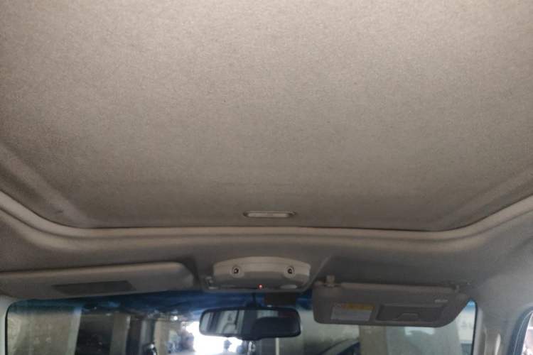 Used Mitsubishi Pajero 2018 3.0L Automatic Comfort Edition Headliner