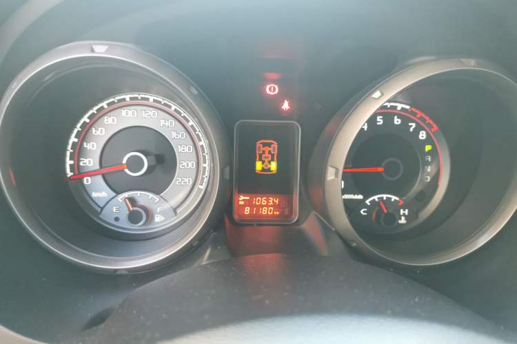 Used Mitsubishi Pajero  Instrument Cluster