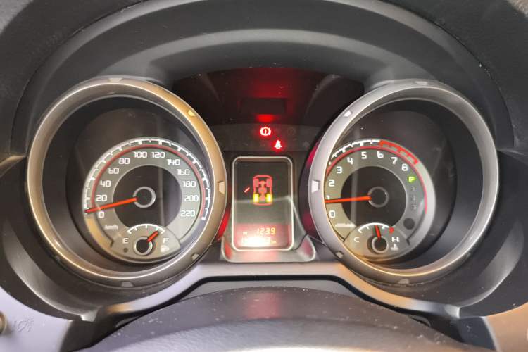 Used Mitsubishi Pajero 2018 3.0L Automatic Comfort Edition Instrument Cluster