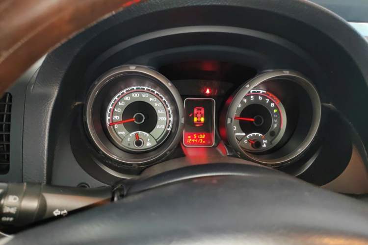Used Mitsubishi Pajero  Instrument Cluster