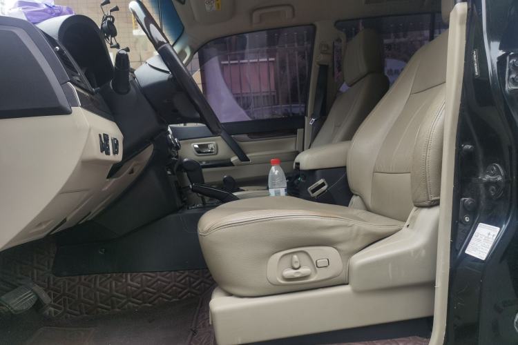 Used Mitsubishi Pajero  Left Front Seat