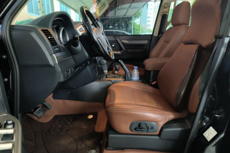 Used Mitsubishi Pajero 2018 3.0L Automatic Standard Edition Left Front Seat