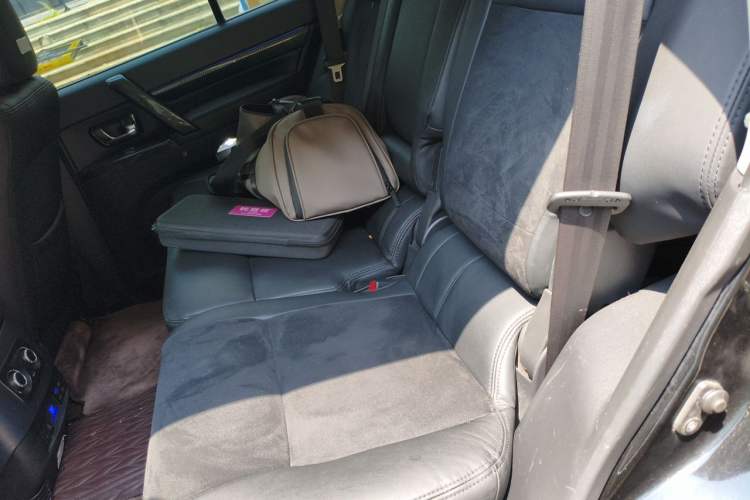 Used Mitsubishi Pajero 2018 3.0L Automatic Comfort Edition Left Rear Seat