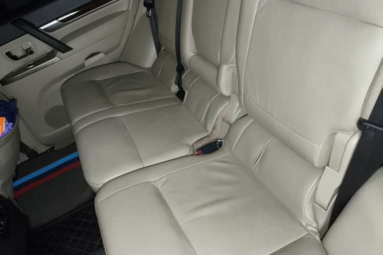 Used Mitsubishi Pajero  Left Rear Seat