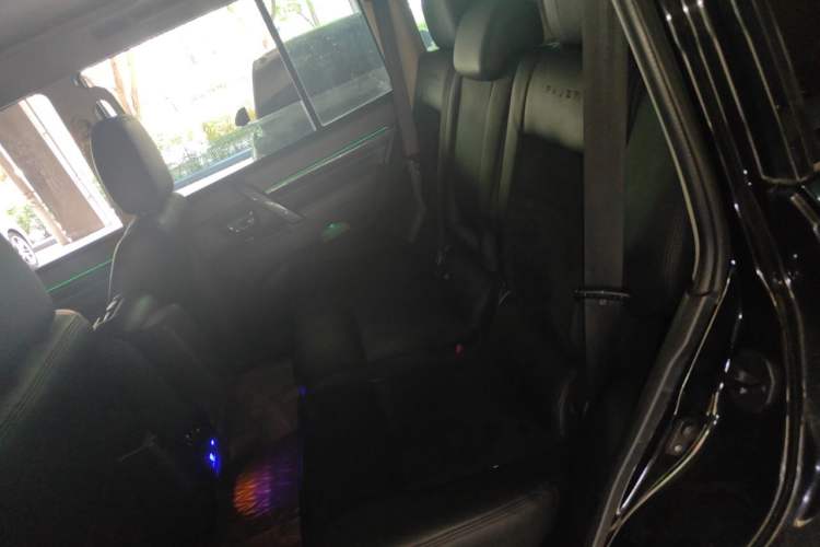 Used Mitsubishi Pajero 2018 3.0L Automatic Comfort Edition Left Rear Seat