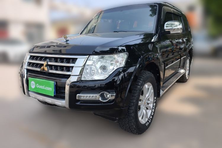 Used Mitsubishi Pajero Guazi used car, China used car export, Used car for sale, Used cars, Cheapest cars for sale