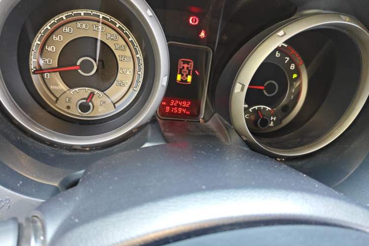Used Mitsubishi Pajero 2018 V97 3.8L 5-Door GLS Sunroof Dual Differential – Middle East Odometer Close Up