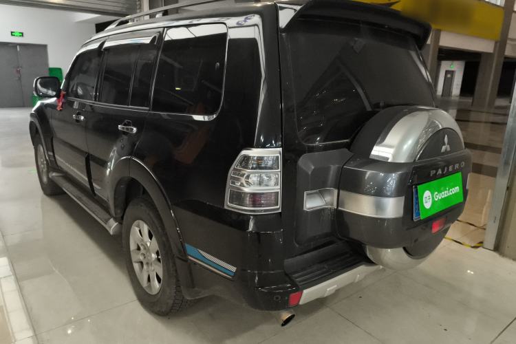 Used Mitsubishi Pajero 2018 3.0L Automatic Luxury Edition Rear Left 45 Deg