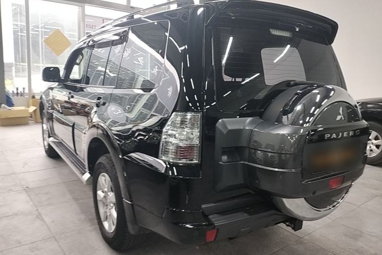 Used Mitsubishi Pajero 2018 3.0L Automatic Standard Edition Rear Left 45 Deg