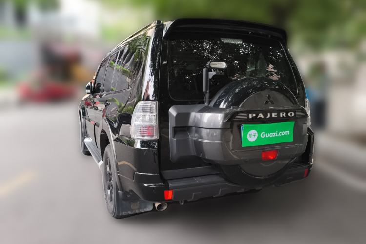 Used Mitsubishi Pajero 2018 3.0L Automatic Comfort Edition Rear Left 45 Deg