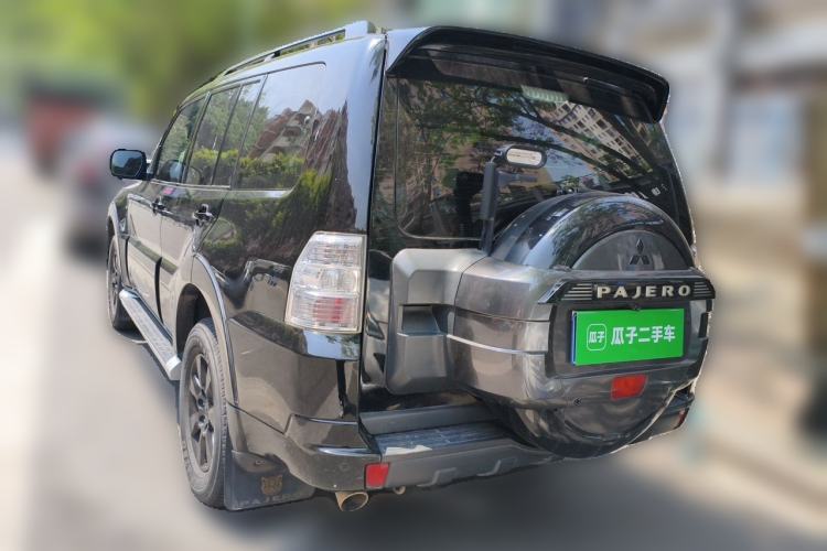 Used Mitsubishi Pajero 2018 3.0L Automatic Comfort Edition Rear Left 45 Deg