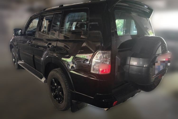 Used Mitsubishi Pajero 2018 3.0L Automatic Comfort Edition Rear Left 45 Deg