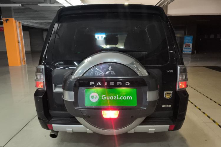 Used Mitsubishi Pajero 2018 3.0L Automatic Luxury Edition Rear