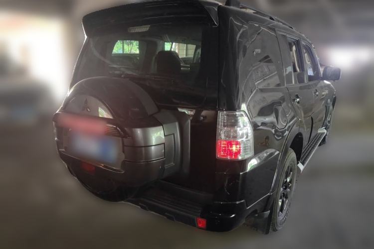 Used Mitsubishi Pajero 2018 3.0L Automatic Comfort Edition Rear Right 45 Deg