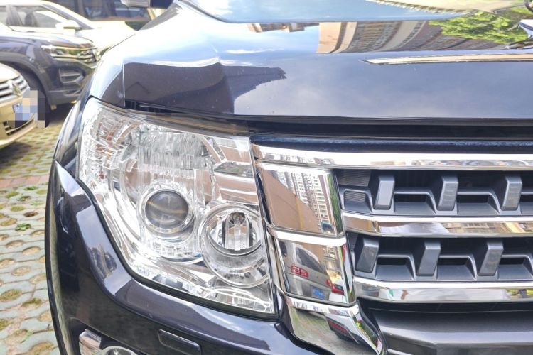Used Mitsubishi Pajero 2018 V97 3.8L 5-Door GLS Sunroof Dual Differential – Middle East Right Front Headlight