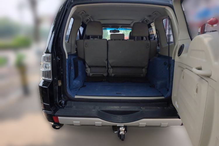 Used Mitsubishi Pajero  Trunk