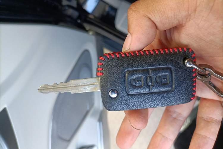 Used Mitsubishi Pajero  Vehicle Key