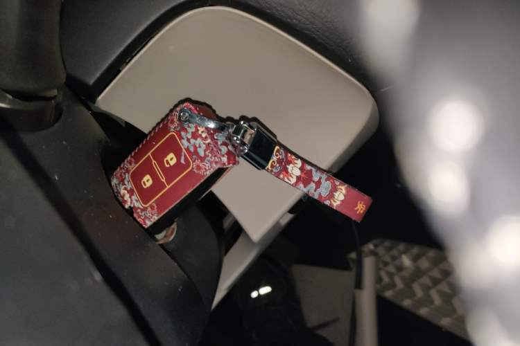 Used Mitsubishi Pajero 2018 3.0L Automatic Luxury Edition Vehicle Key
