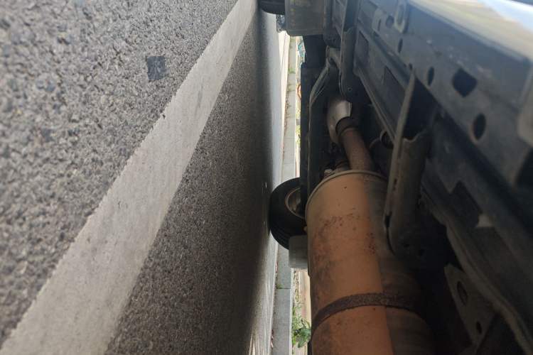 Used Mitsubishi Pajero  Chassis Rear Left
