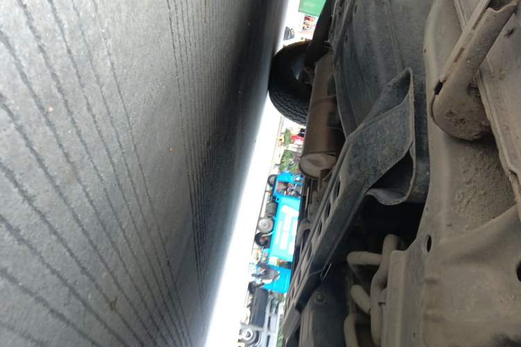 Used Mitsubishi Pajero 2018 3.0L Automatic Standard Edition Chassis Front Right