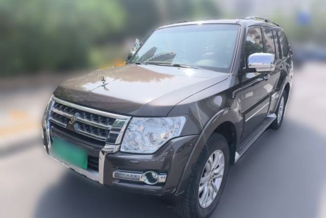 Used Mitsubishi Pajero 