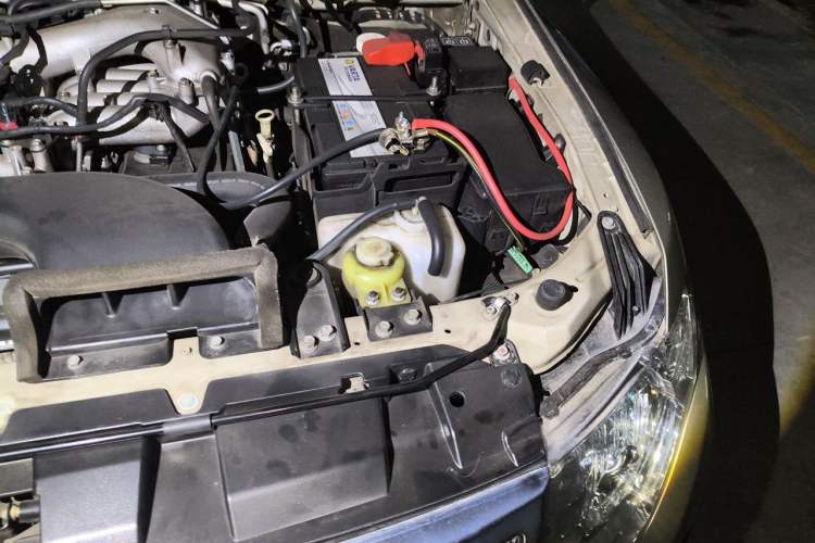Used Mitsubishi Pajero 2018 3.0L Automatic Prestige Edition Engine Bay Left