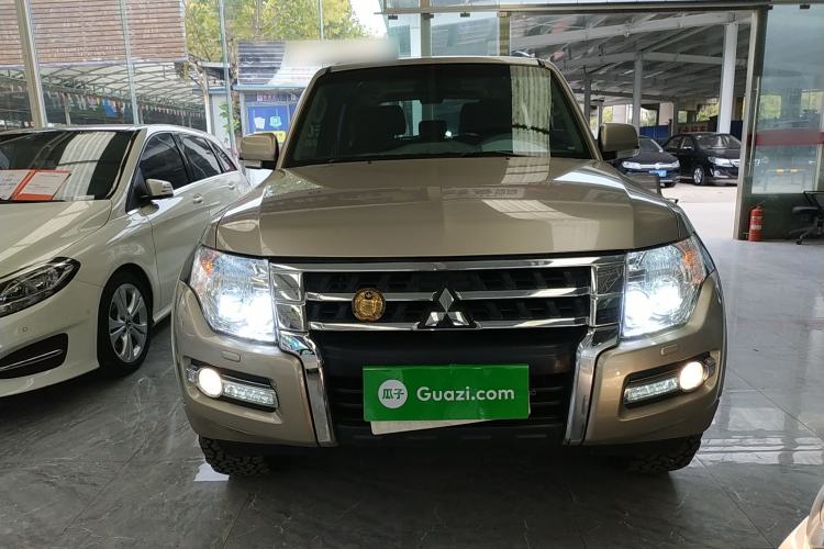 Used Mitsubishi Pajero 2018 3.0L Automatic Standard Edition Front