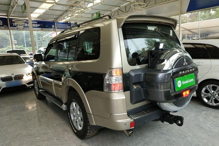 Used Mitsubishi Pajero 2018 3.0L Automatic Standard Edition Left Side