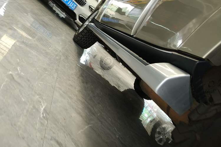 Used Mitsubishi Pajero 2018 3.0L Automatic Standard Edition Left Side Sill