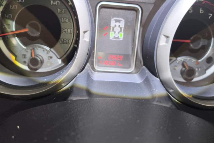 Used Mitsubishi Pajero 2018 3.0L Automatic Prestige Edition Odometer Close Up