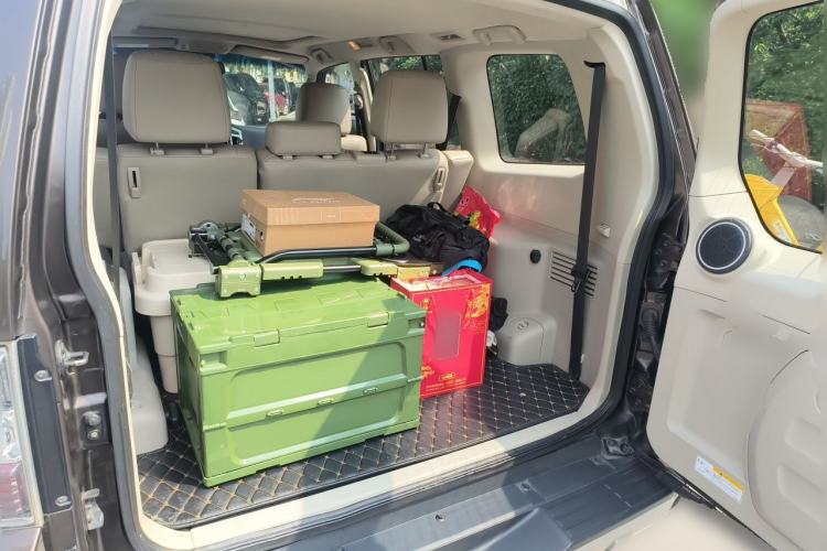 Used Mitsubishi Pajero  Trunk