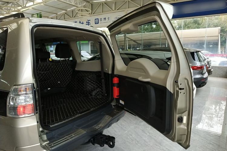 Used Mitsubishi Pajero 2018 3.0L Automatic Standard Edition Trunk