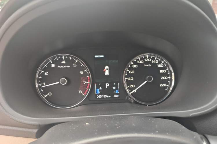 Used Mitsubishi Pajero  Instrument Cluster