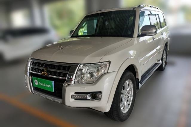 Used Mitsubishi Pajero 2018 V97 3.8L 5-Door GLS Sunroof Dual Differential – Middle East