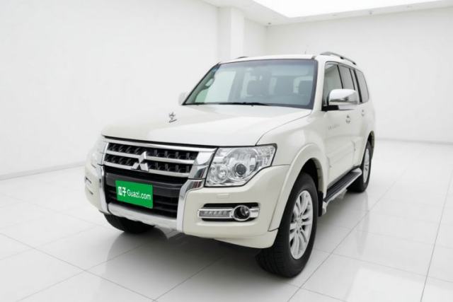Mitsubishi Pajero 2018 V97 3.8L 5-Door GLS Sunroof – Middle East usado