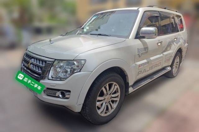 Used Mitsubishi Pajero 2018 V97 3.8L 5-Door GLS Sunroof Dual Differential – Middle East